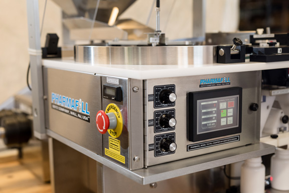 Pharmafill TC4 tabletop tablet counter corner view